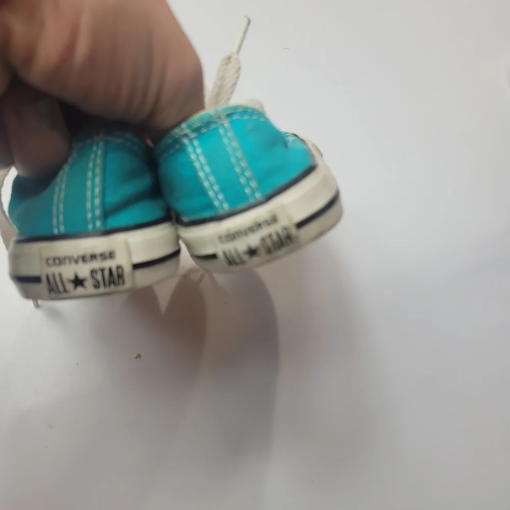 Converse Blue Chuck Taylor Sneakers‎ Classic Style